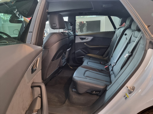 Audi Q8 2024