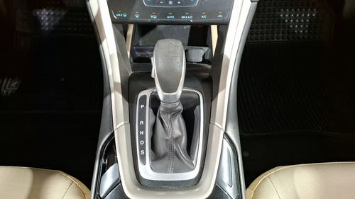 Ford Fusion 2.5 SE I4 NAV MR AT