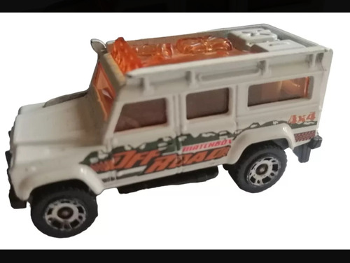 Matchbox Land Rover Defender White -explorers - 2016 