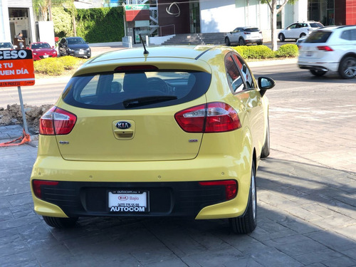 Imagen 9 de 15 de Kia Rio 5 Puertas