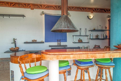 Pent House En Edificio Mas Cotizado De La Isla, Acceso A La Playa