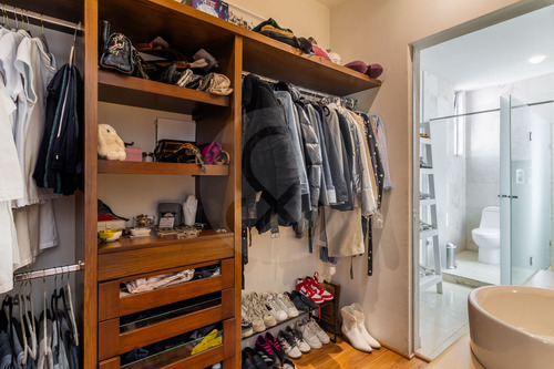 Residencia Con Finos Acabados