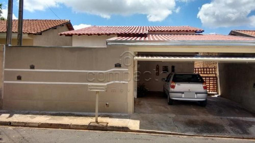 Imagem 2 de 6 de Casas - Ref: V8085