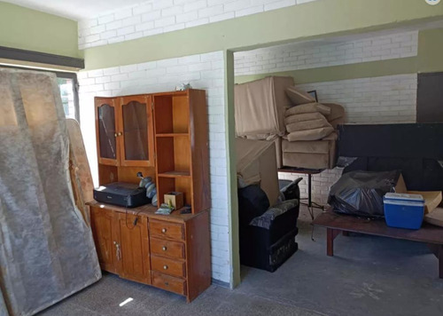 Imagen 11 de 13 de Casa En Brazo Oriental 4 Casas , Único Padrón!!! Gran Oportunidad!!! Cocheras Y Piscina!! Ideal Familias Grandes, Interesados En Construir, Zona Vis, Reciclajes. Etc