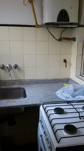 Imagen 13 de 14 de 2 Amb. Balvanera, Moreno 2200. Casa Romana, Buen Estado