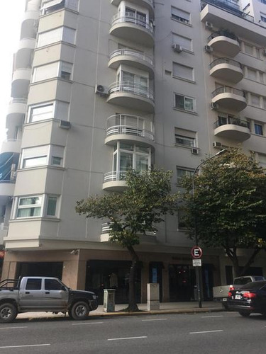 Imagen 6 de 11 de Alvear Y Posadas 10 X 8 Local Venta Con Renta
