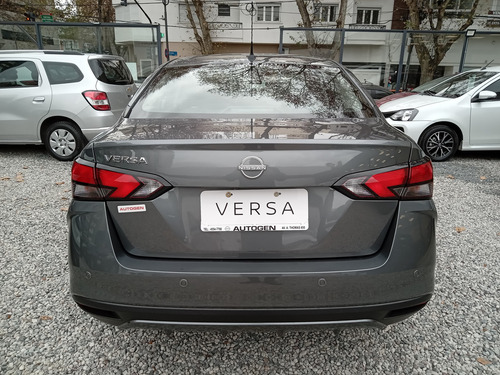 Nissan Versa 1.6 Advance At