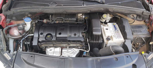 Imagen 13 de 15 de Peugeot 2008 2016 1.6 Allure