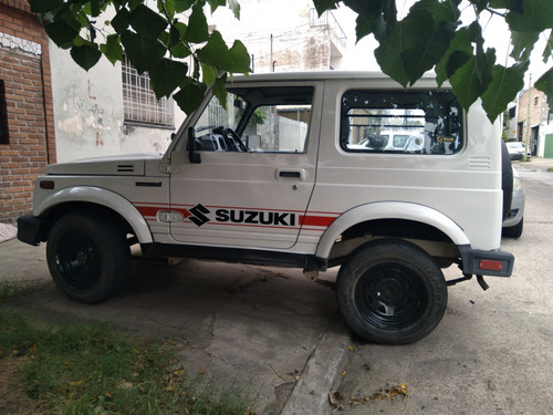 Suzuki Samurai 1.3 Metal/lona