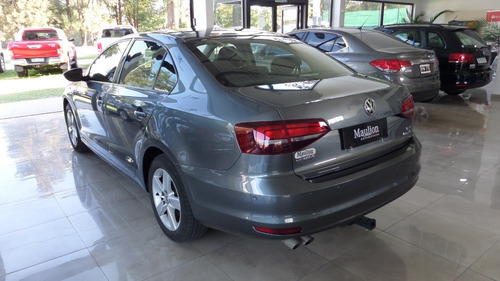 Imagen 4 de 6 de Volkswagen Vento 1.4tsi Dsg Comfortline