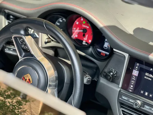 Porsche Macan Bi-Turbo G T S | Performance