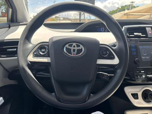 Toyota Prius 1.8 Base Cvt