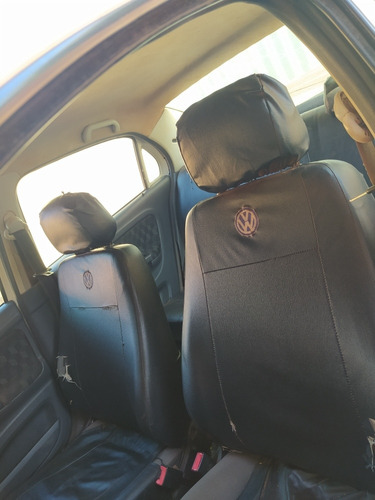 Volkswagen Voyage 2010 1.0 Vht Total Flex 4p