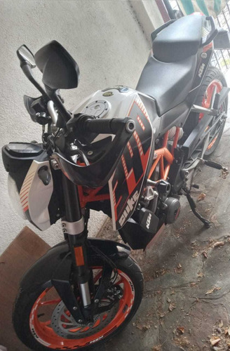 Ktm Duke