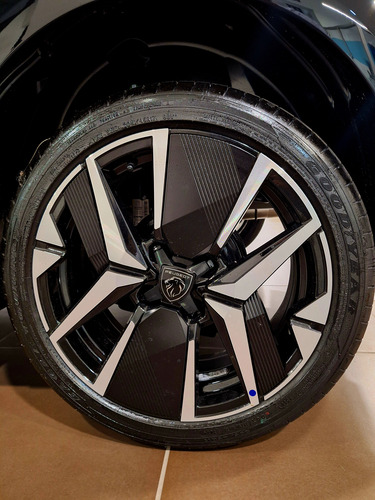 Peugeot 208 1.0T Gt