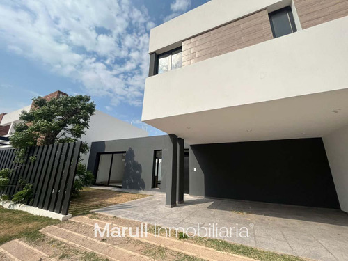  Casa En Venta Lomas De Manantiales 3 Dormitorios Estrenar