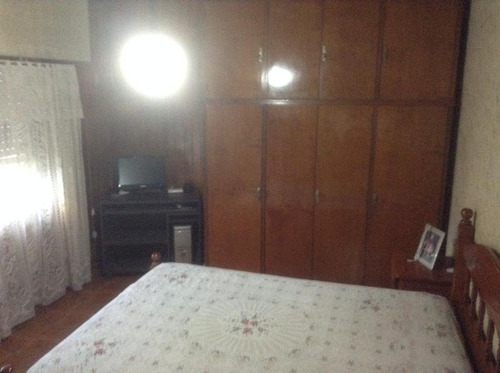 Imagen 3 de 13 de Casa De 3 Amb Con Pileta Y Quincho O Lugar De Guardado -venta -lanus Oeste