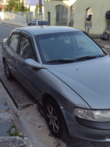 Chevrolet Vectra 2.2 Gls 4p