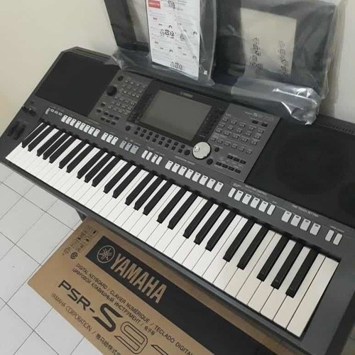 Imagen 4 de 4 de Yamaha Psr S970 61 Key Keyboard