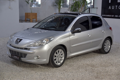 Peugeot 207 Compact Xt 1.4 Hdi 2011 Gris 5 Puertas Impecable