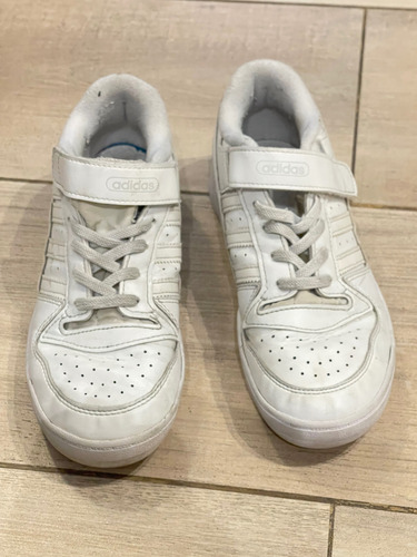 Zapatillas Adidas Niño Talle 35 Blancas (Usado)