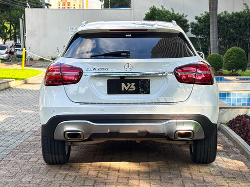 Mercedes-Benz Classe GLA 1.6 Advance Turbo Flex 5p