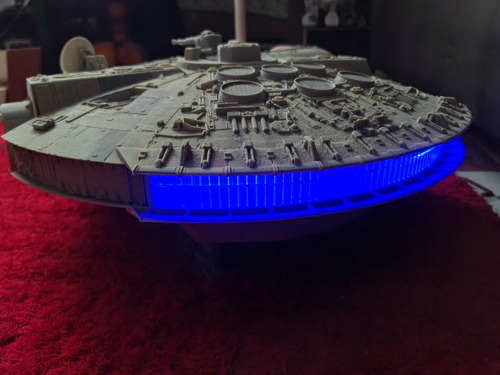 Star Wars Hasbro Legacy Collection 2008 Halcon Milenario (Usado)