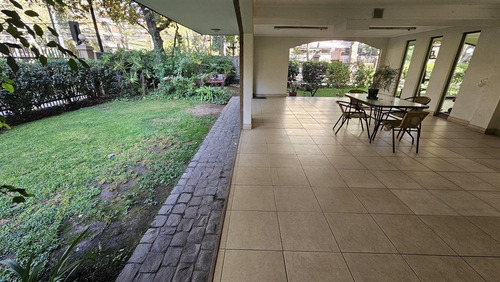 Hermoso, Amplio Y Amoblado Departamento 2d En Providencia
