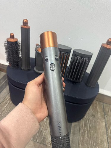 Dyson Airwrap Plateado