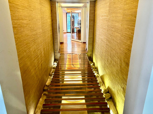 Excelente Casa Comercial Nueva Costanera - Vitacura, 4 Dorm