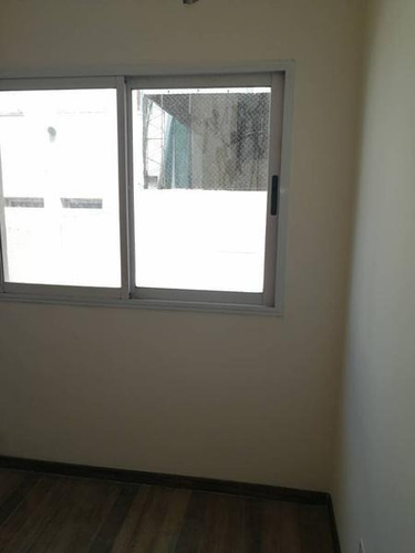 Imagen 6 de 9 de Duplex Con Jardin