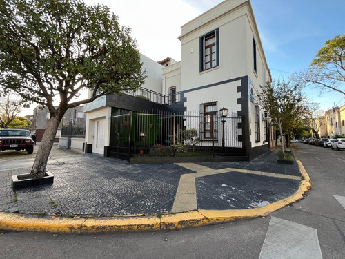 Venta - Casa 5 Amb C/garage Y Quincho - Exc Estado