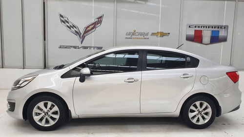 Imagen 8 de 15 de Kia Rio 2017 1.6 Sedan Ex Mt