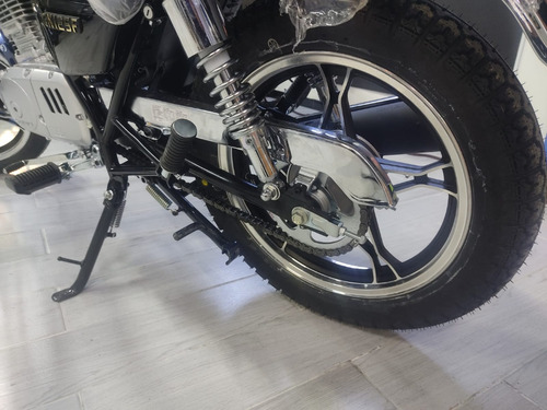 Suzuki Gn125