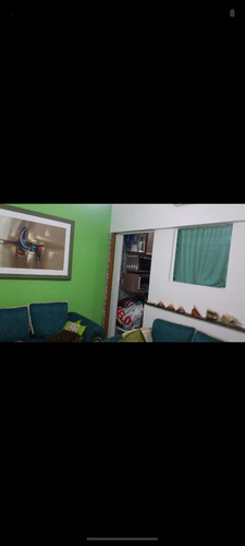 Casa 2 Dorm. C/ 1 Suite