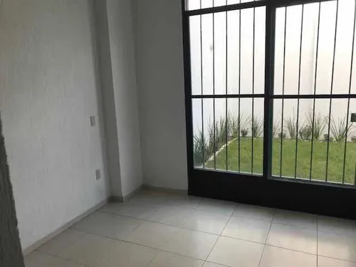 Casa Amplia Excelente Ubicación En Metepec