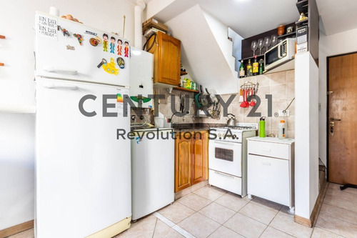 Imagen 3 de 22 de En Venta - Duplex De Un Dormitorio Con Balcón, Al Frente - Pichincha, Rosario