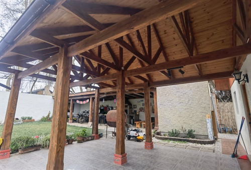 Propiedad Con Casa Centro De Comuna Isla De Maipo