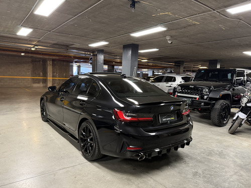 BMW Serie 3 3.0 330i Sedan Sport Line 252cv