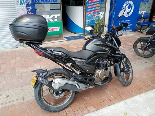Akt Cr4 200 2024 Casi Nueva Con Apenas 3.300km Maletero