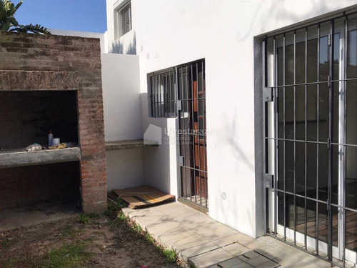 Venta Casa En Complejo Cerrado 3 Dormitorios