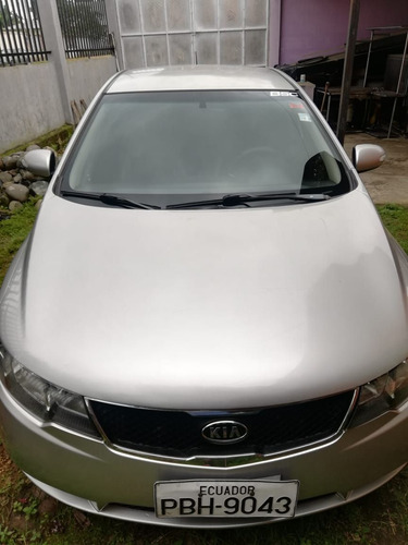 Imagen 2 de 5 de Kia 2010 Cerato Forte