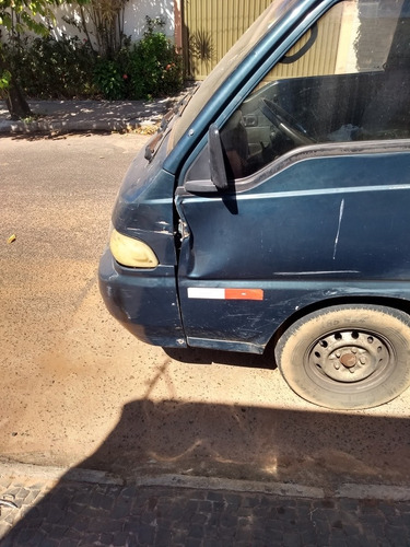 Imagem 3 de 7 de Hyundai H100 2001 2.6 Gls 4p