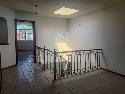 Alameda: Casa Nueva, Amplia Y Cómoda En Circuito Privado