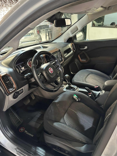 Fiat Toro 2.0 Volcano 4x4 Aut. 4p