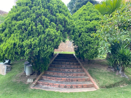 Imagen 10 de 12 de Casa En Venta En Caicaguana 3h / 4b / 4ph Vip San Román Hildegard Bethke