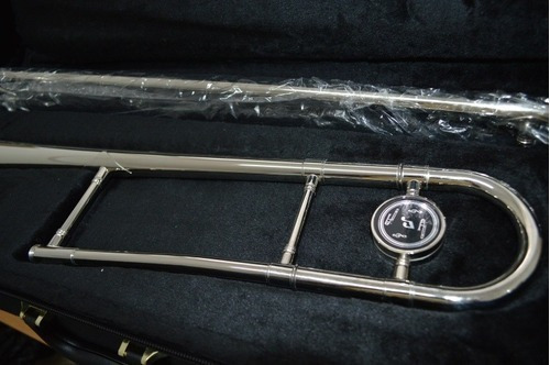 Imagen 2 de 6 de Trombone B Tenor Con F Trigger + Estuche Y Accesorios