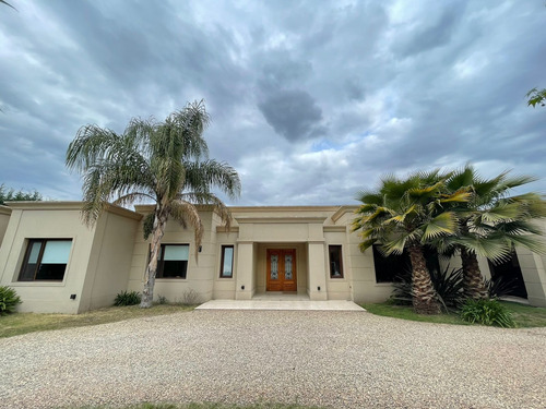 Casa En Alquiler Club De Campo Santa Irene Comarcas De Lujan