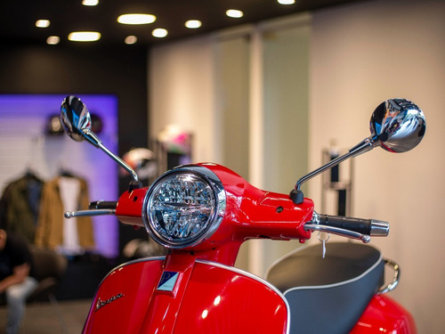 Imagen 2 de 25 de Vespa Gts 300 Super Roja Entrega Inmediata