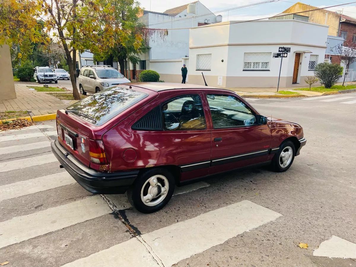 Chevrolet Corsa Kadette